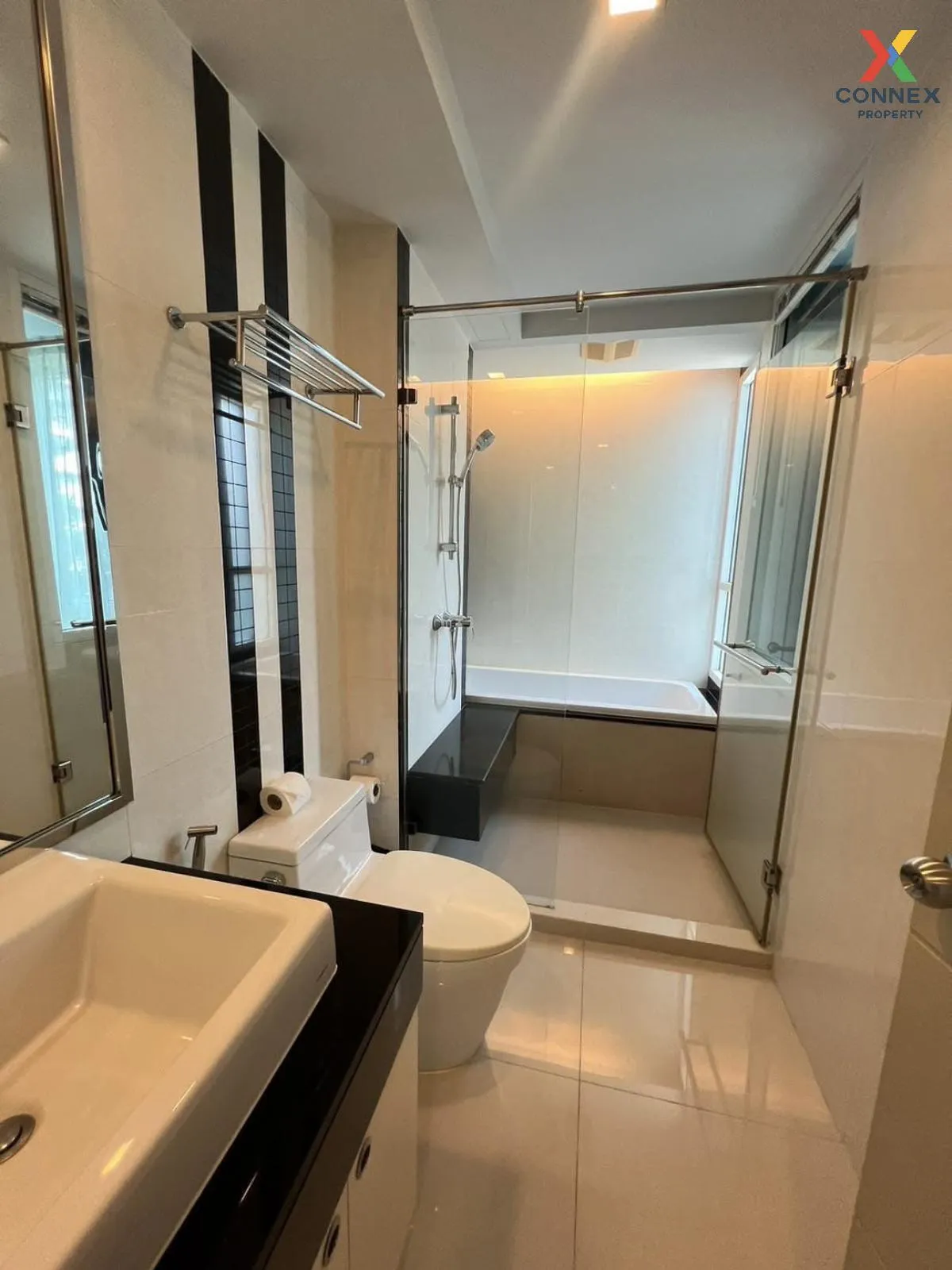 For Rent Condo , Beverly 33 , BTS-Phrom Phong , Khlong Toei Nuea  4