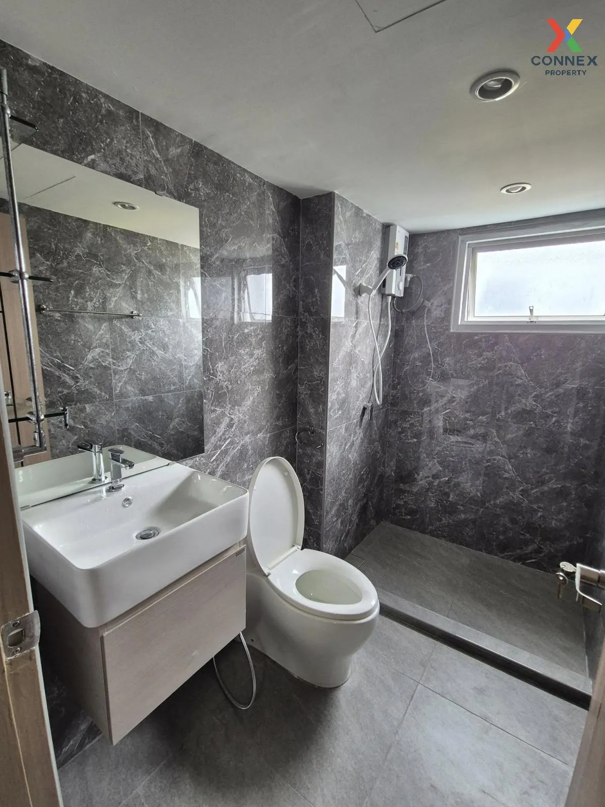 For Rent Condo , Supalai Park Ekamai - Thonglor , BTS-Ekkamai , B