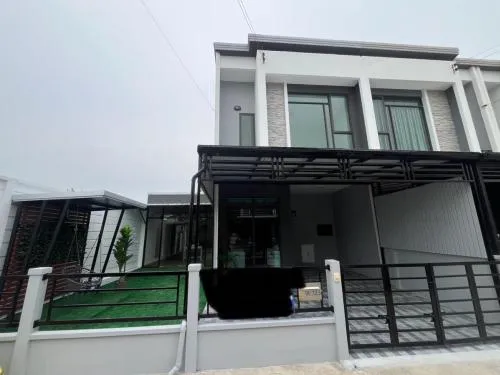 For Sale Townhouse/Townhome  , Pleno Suksawat-Prachauthit 60 , corner unit , newly renovated , Thung Khu , Thung Khu , Bangkok , CX-122800
