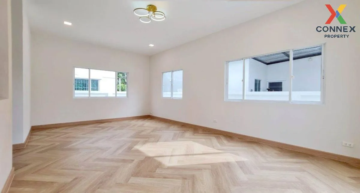 For Sale House , Lanceo Crib Pinklao - Wongwaen , newly renovated