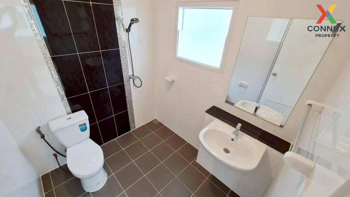 For Sale House , Lanceo Crib Pinklao - Wongwaen , newly renovated