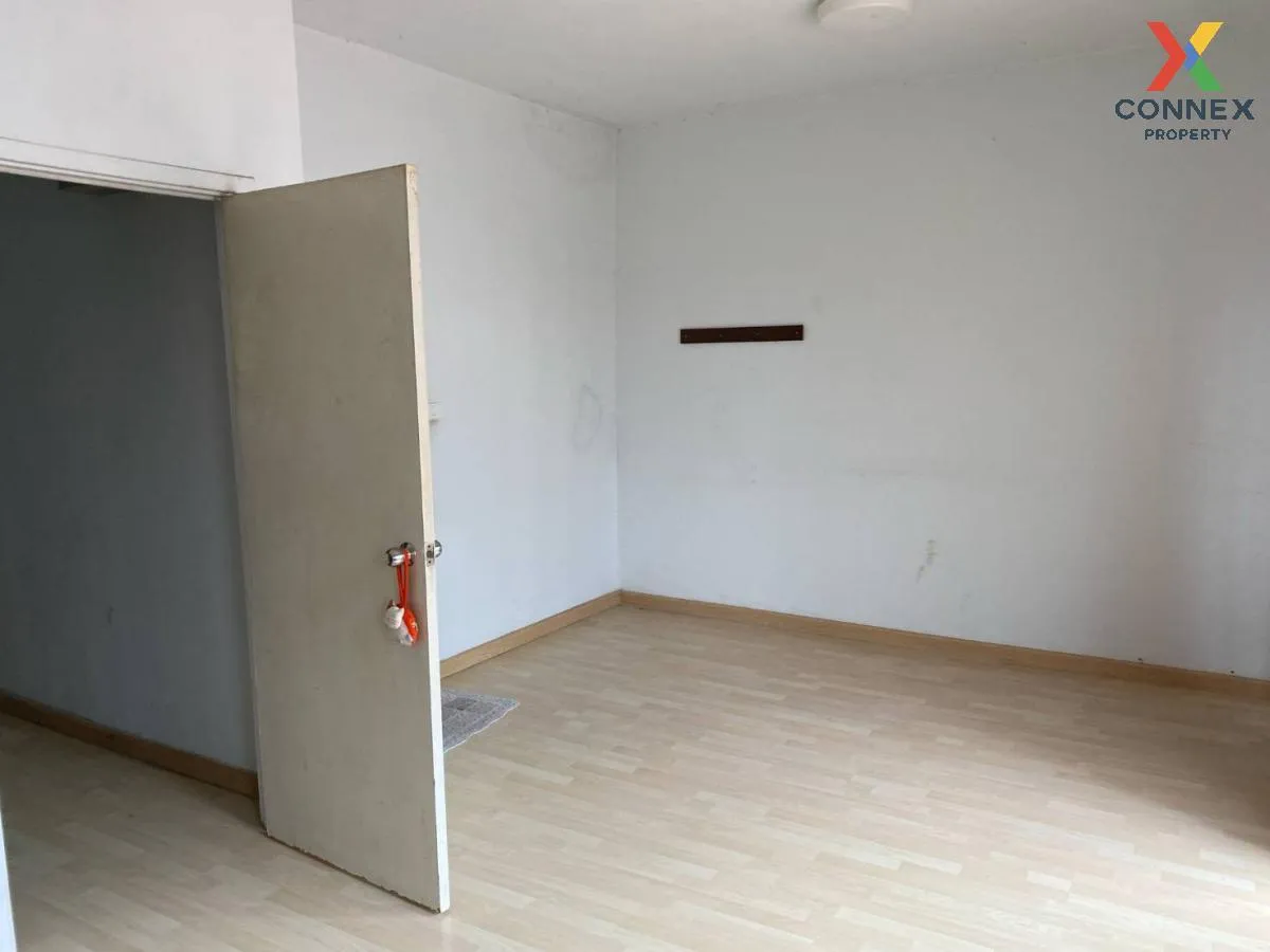 For Sale Townhouse/Townhome  , THE CONNECT UP 3 WONGWAEN - BANGKA