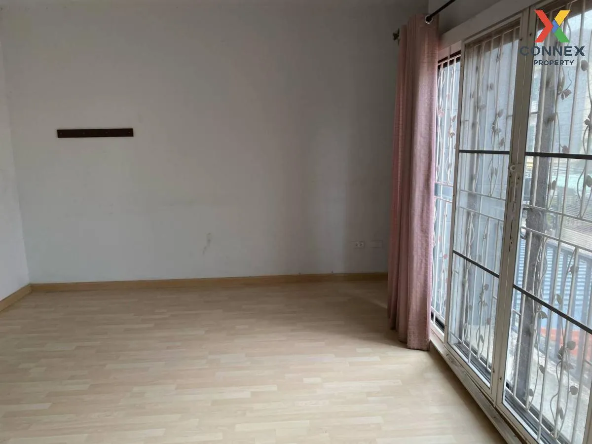 For Sale Townhouse/Townhome  , THE CONNECT UP 3 WONGWAEN - BANGKA