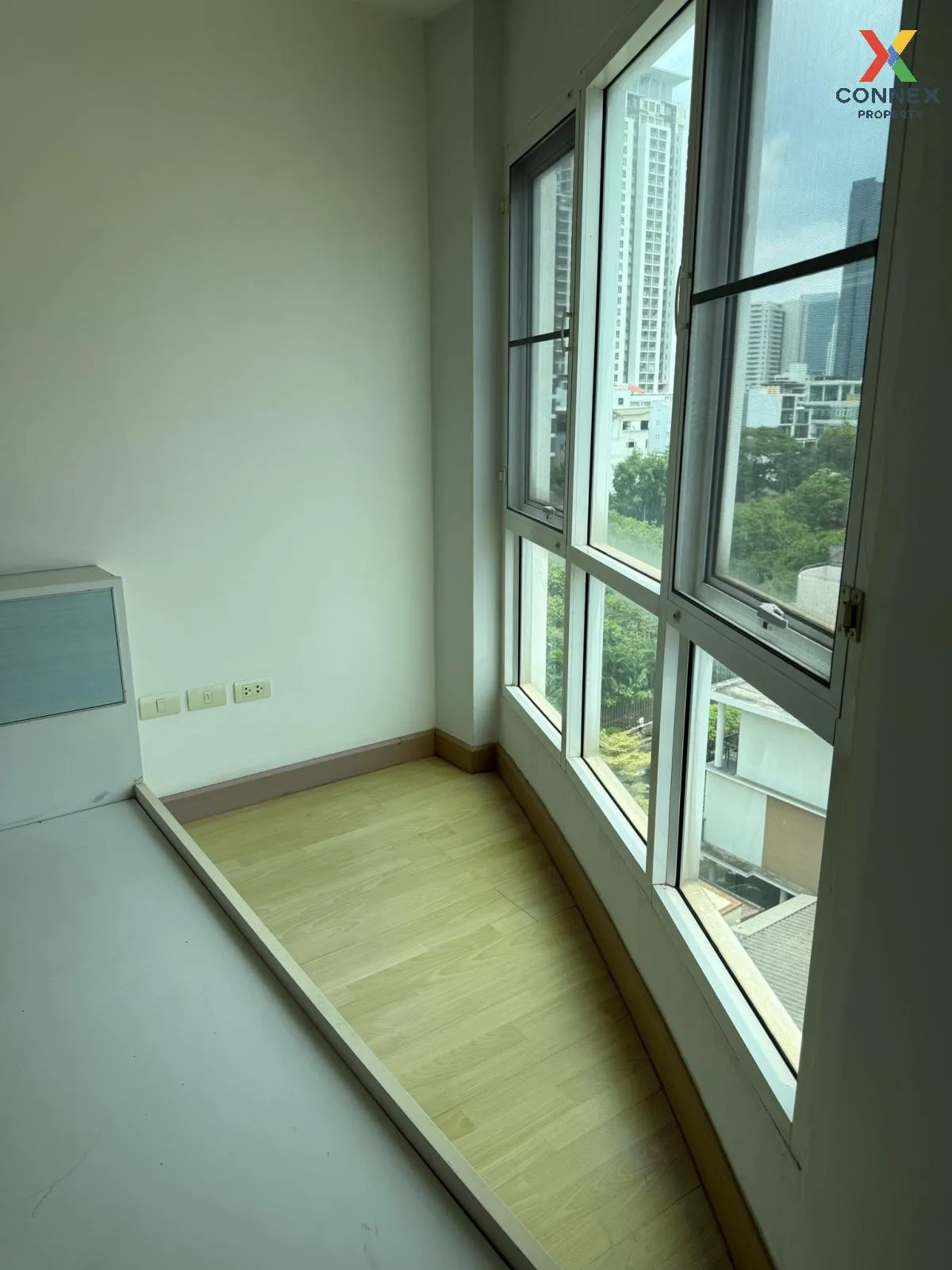 For Sale Condo , Supreme Condo Ratchawithi 3 , BTS-Victory Monume