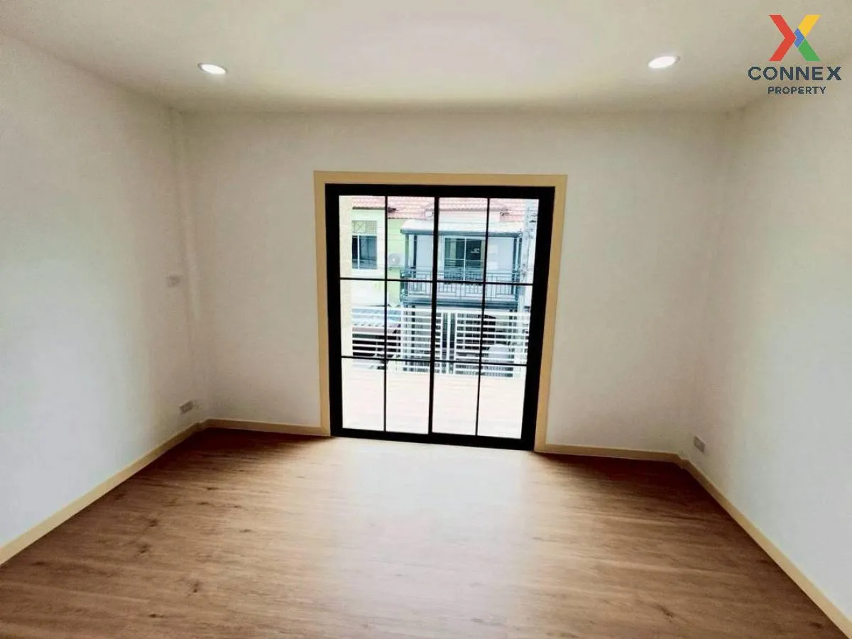 For Sale Townhouse/Townhome  , Piyawararom 2 , Sai Noi , Sai Noi 