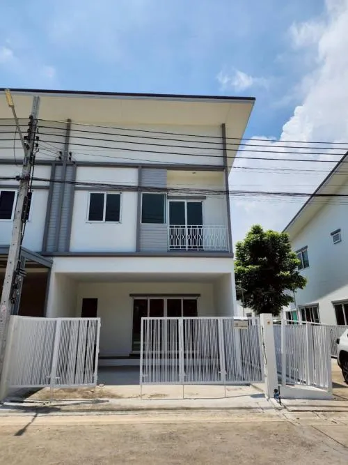 For Sale Townhouse/Townhome  , The Miracle Phetkasem 63 Project 3 , wide frontage , MRT-Lak Song , Lak Song , Bang Khae , Bangkok , CX-123006