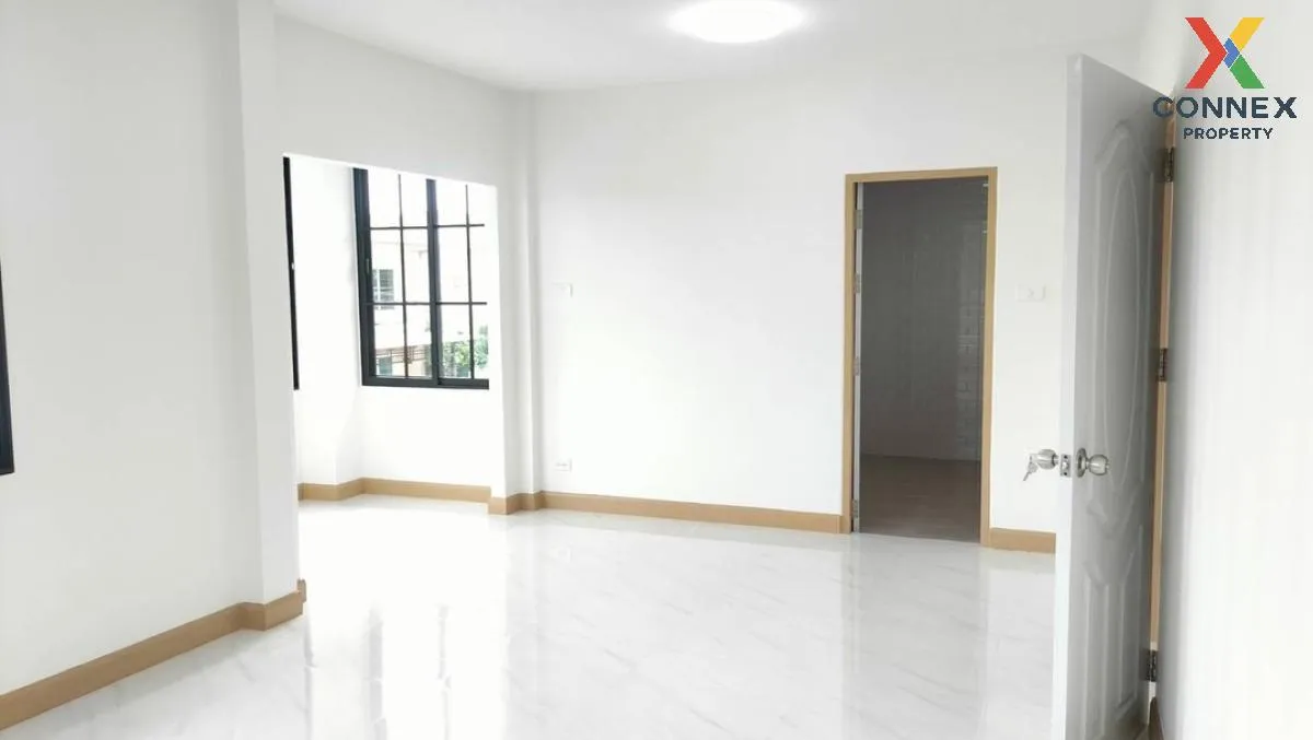 For Sale House , K.C. Parkville 3 , Sam Wa Tawan Tok , Khlong Sam