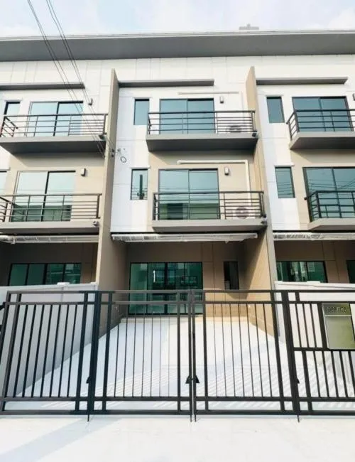 For Rent Townhouse/Townhome  , Baan Klang Muang Ratchaphruek-Sathorn , Bang Khanun , Bang Kruai , Nonthaburi , CX-123022