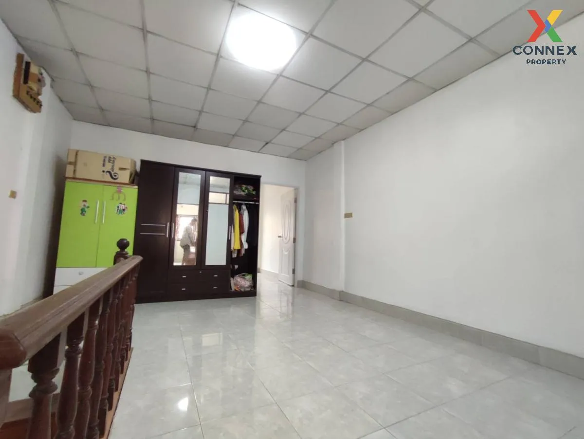 For Sale Townhouse/Townhome  ,  Baan Suksan 7 , newly renovated , 4