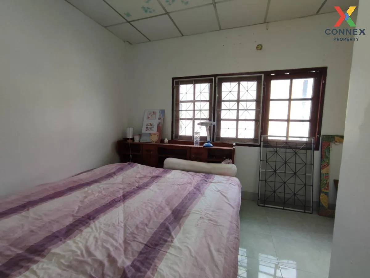 For Sale Townhouse/Townhome  ,  Baan Suksan 7 , newly renovated ,