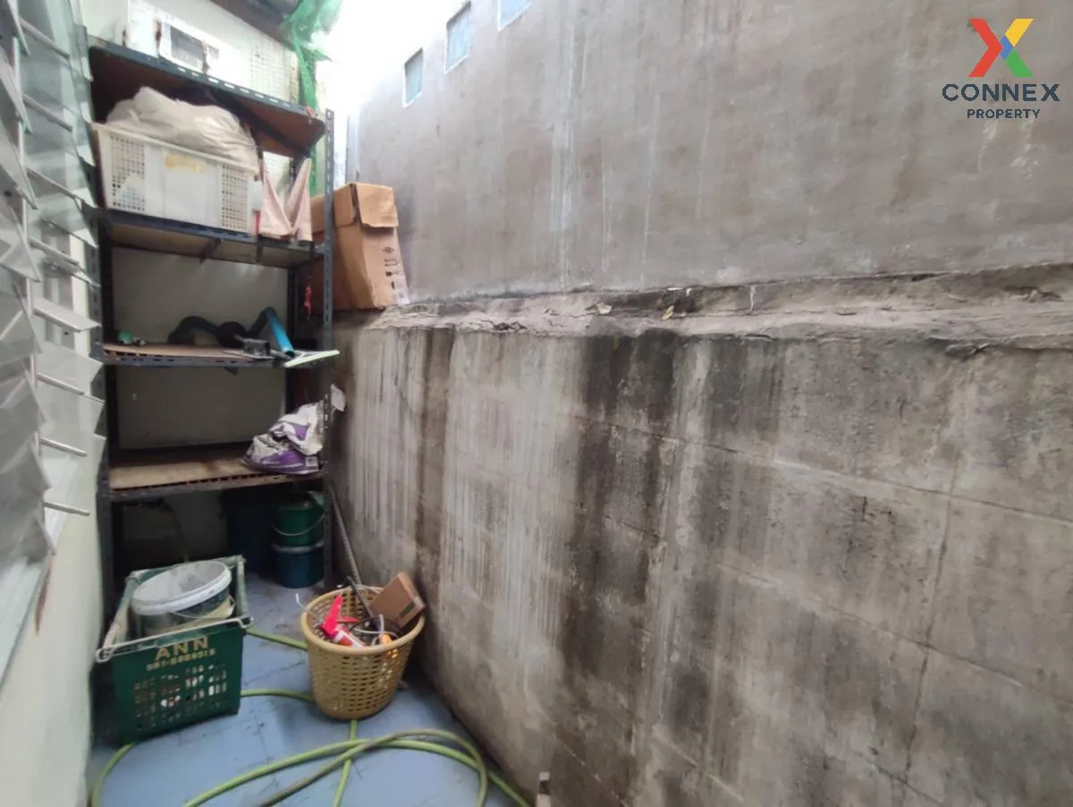 For Sale Townhouse/Townhome  ,  Baan Suksan 7 , newly renovated ,