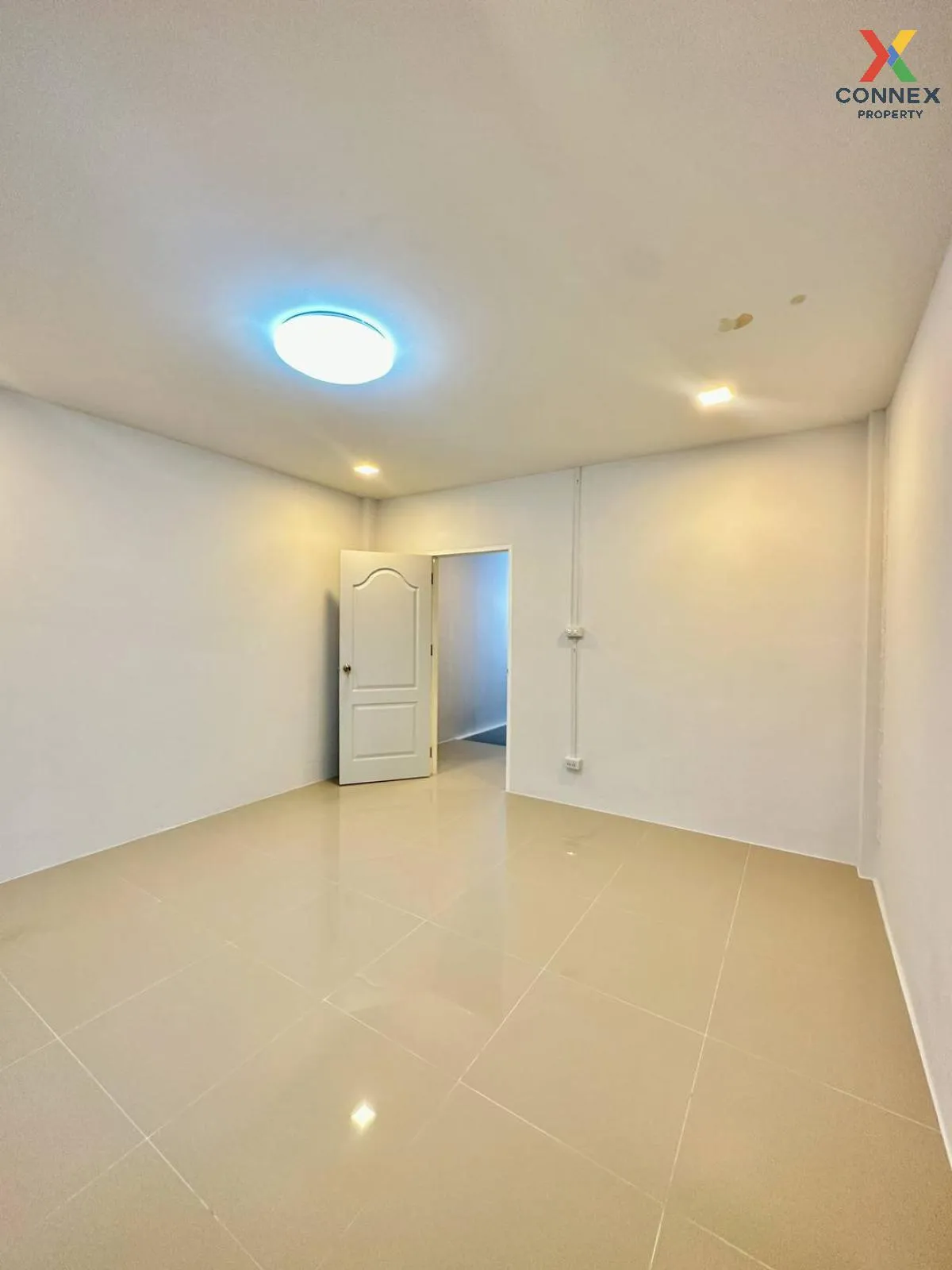 ขายทาวน์เฮ้าส์/ทาวน์โฮม  ลภาวัน โครงการ 5 รีโนเวทใหม่ บางรักน้อย 