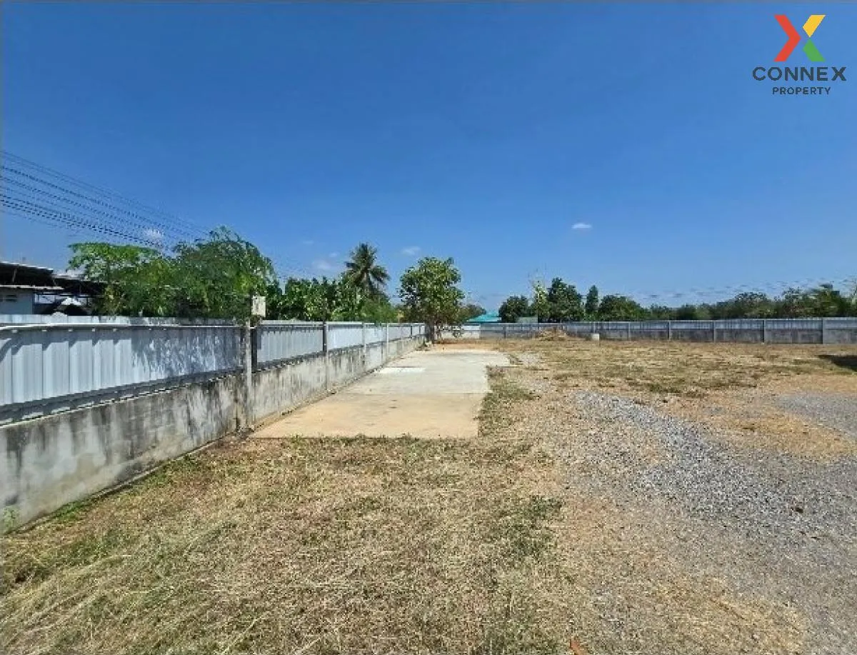For Sale 1-storey house with land area 300 square wah, Ban Pong -