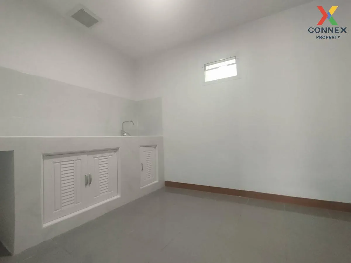 For Sale Townhouse/Townhome  , Baan Puttaraksa 2 , BTS-Phraek Sa 