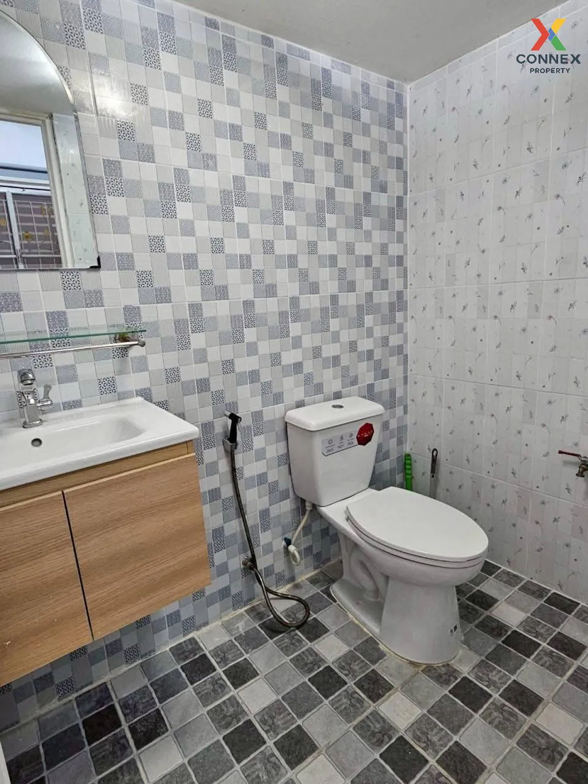 For Rent Townhouse/Townhome  , Baan Pruksa 49/2 Bangyai - Kaewin 