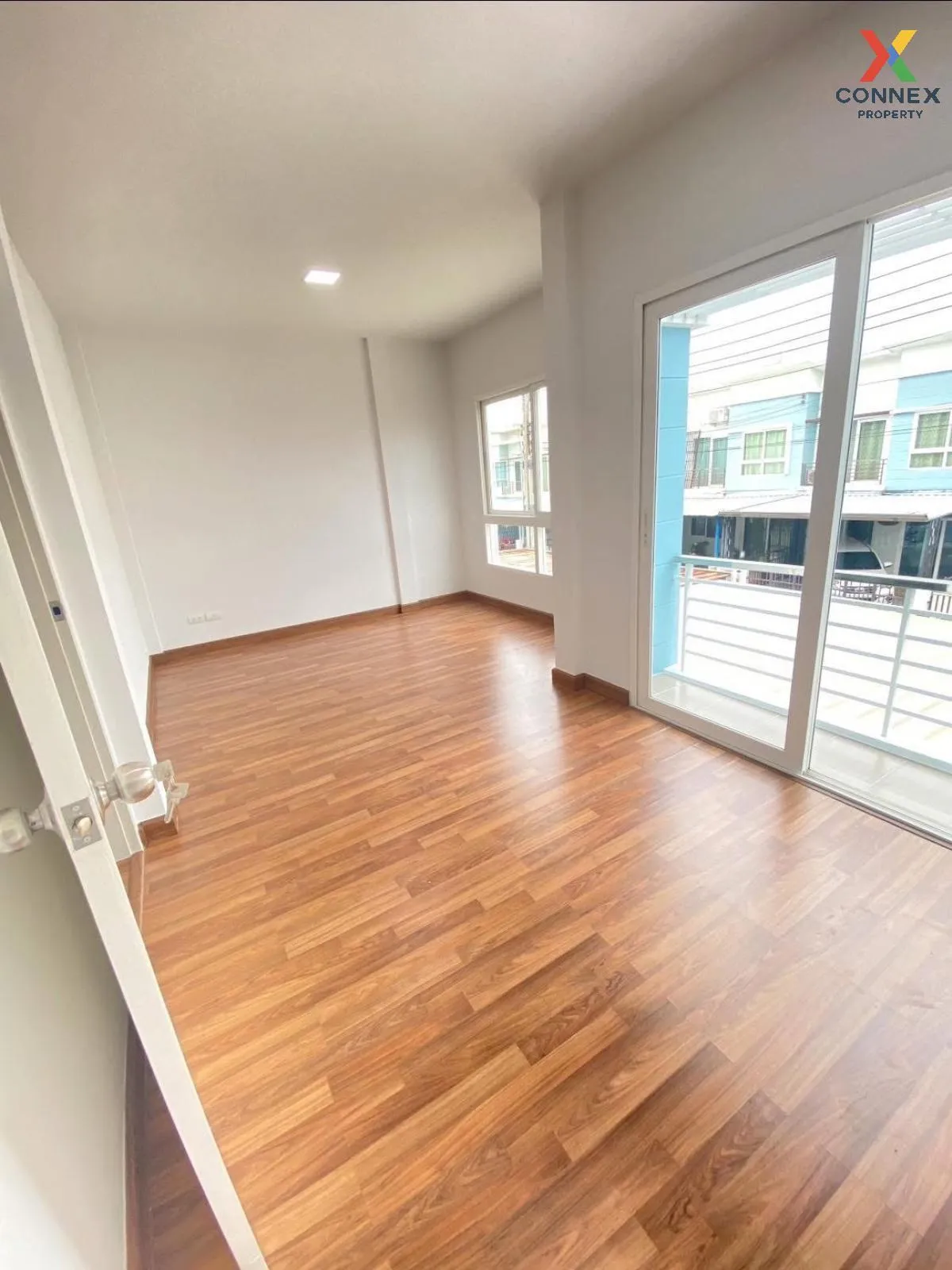 For Sale Townhouse/Townhome  , Novo Ville Wongwaen-Lumlukka-Klong