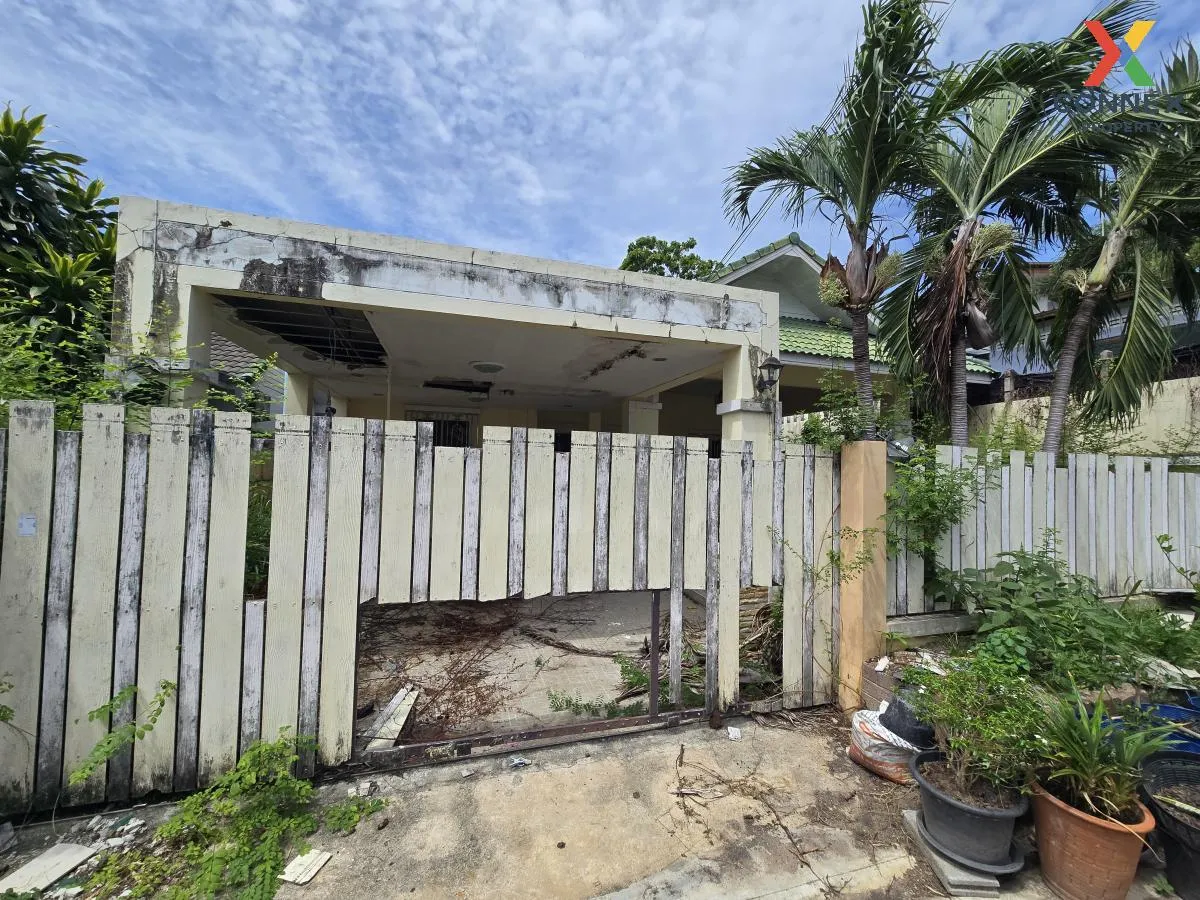 For Sale House , Poonsuk Park 4  , Nong Pla Lai , Bang Lamung , C 1