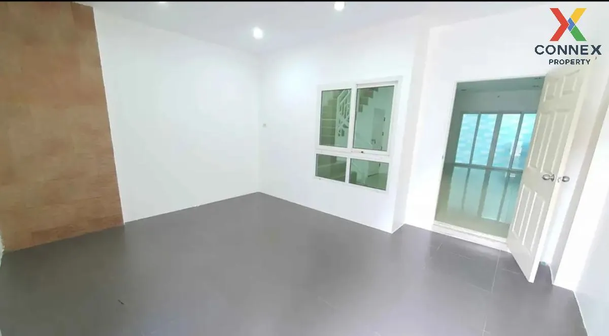 เช่าทาวน์เฮ้าส์/ทาวน์โฮม  โฮม อินทาวน์ พหลโยธิน 73 BTS-แยก คปอ. ส