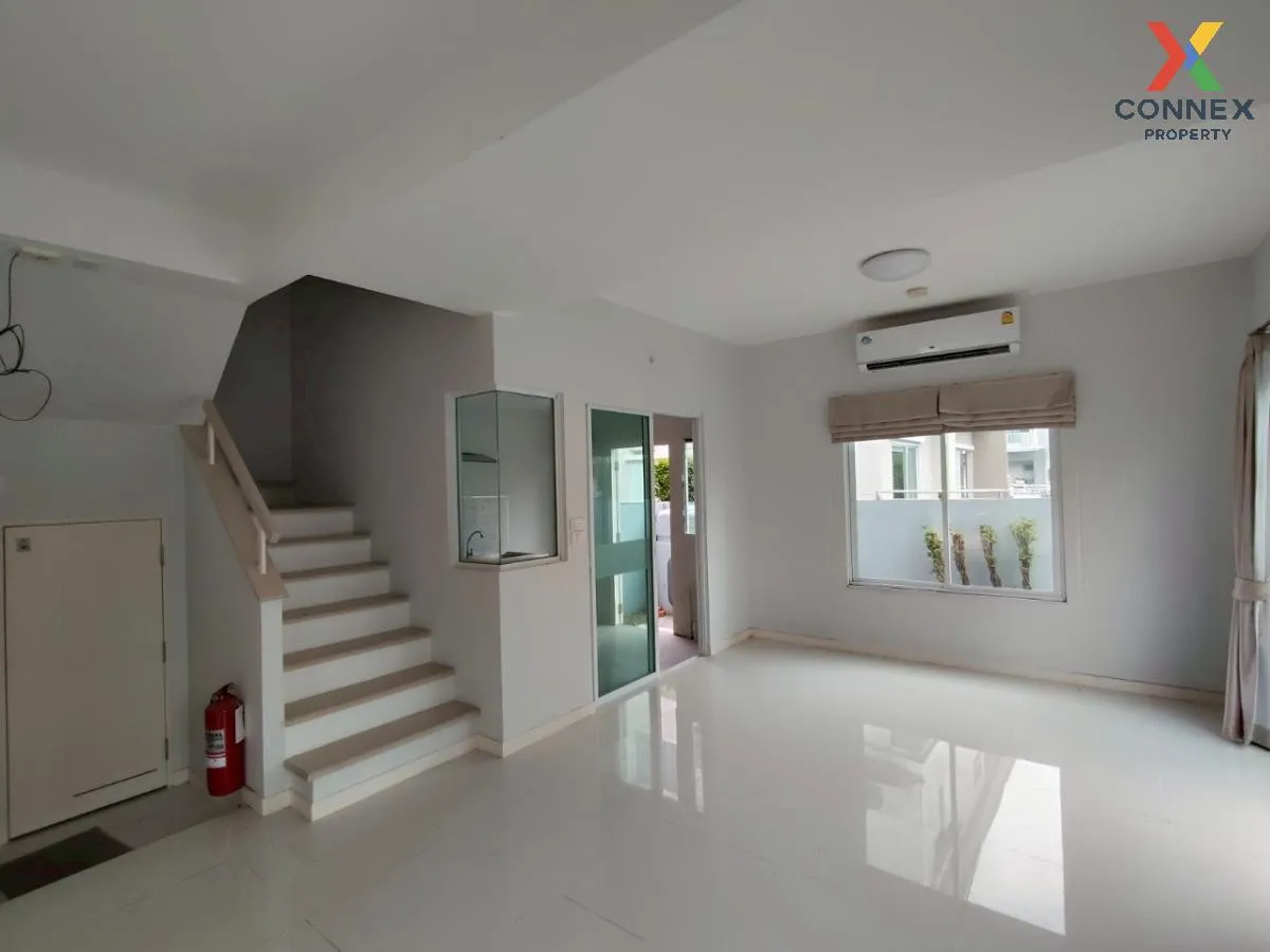 For Sale House , Villaggio Prachauthit 90 , wide frontage , Ban K