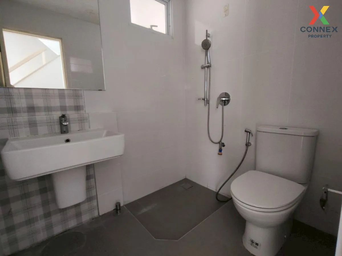 For Sale House , Villaggio Prachauthit 90 , wide frontage , Ban K