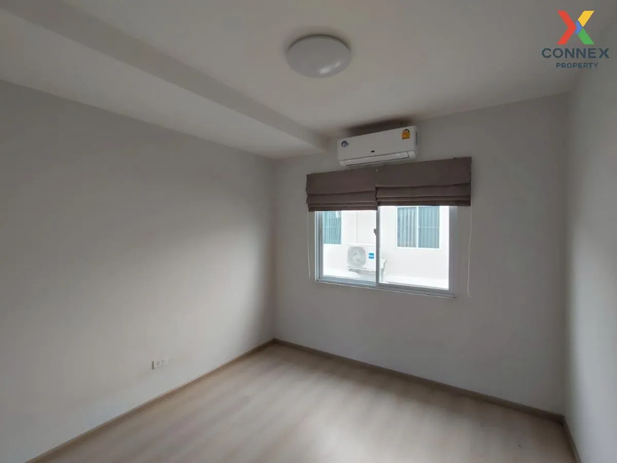 For Sale House , Villaggio Prachauthit 90 , wide frontage , Ban K