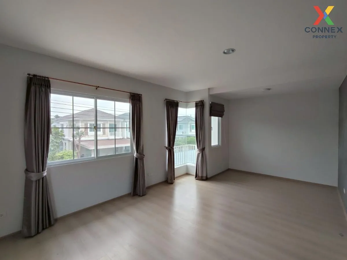 For Sale House , Villaggio Prachauthit 90 , wide frontage , Ban K