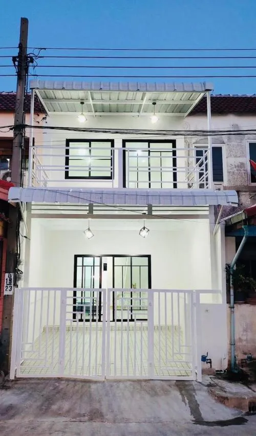 ขายทาวน์เฮ้าส์/ทาวน์โฮม  บ้านศรีประจักษ์ 4 รีโนเวทใหม่ บางบัวทอง บางบัวทอง นนทบุรี CX-123378