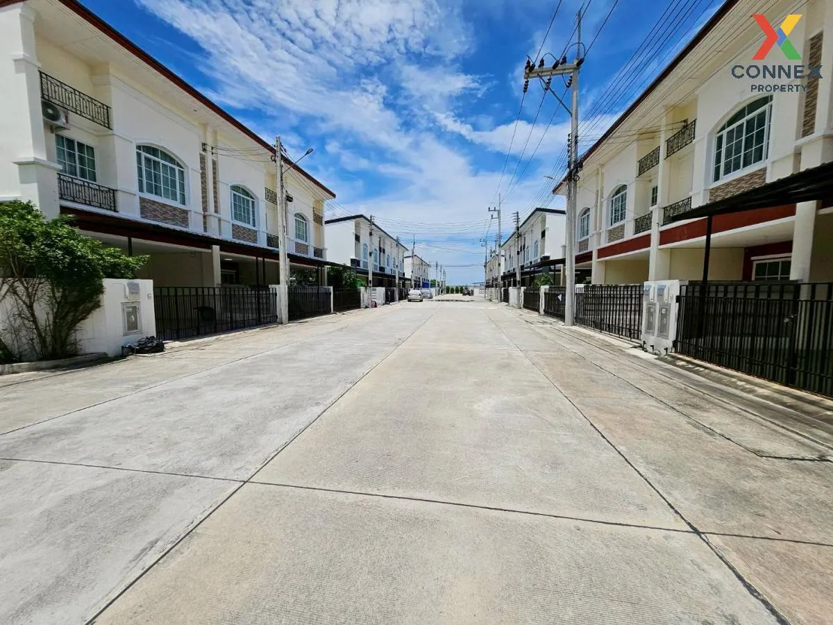 For Sale Townhouse/Townhome  , Phufa De Ville , Ban Chang , Ban C