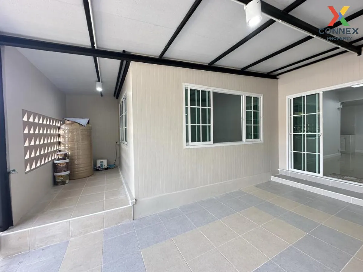 For Sale Townhouse/Townhome  , Baan Pornthisan 5 , Lam Phak Kut ,