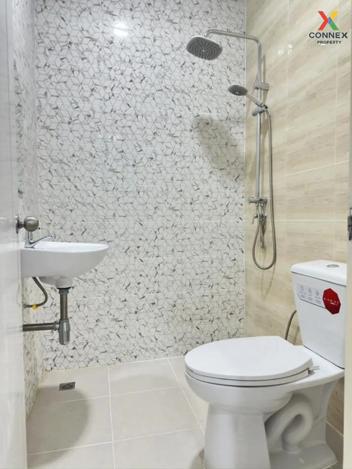 For Sale Townhouse/Townhome  , Baan Pornthisan 5 , Lam Phak Kut ,