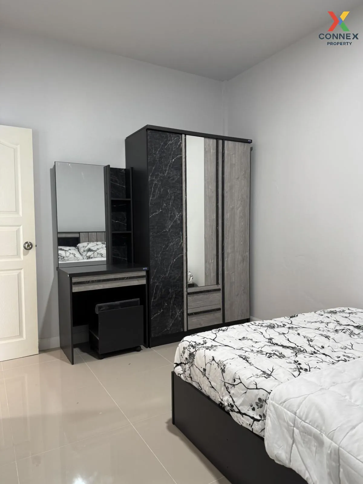 For Sale Townhouse/Townhome  , Narisara khong 11 , Bueng Nam Rak 