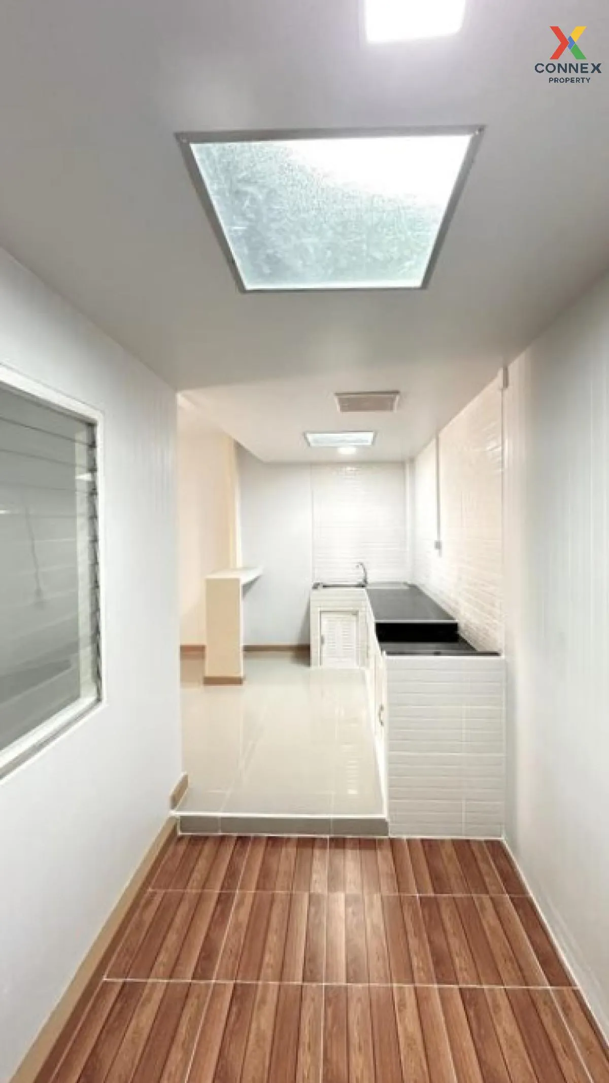 For Sale Townhouse/Townhome  , Baan Pornthisan 5 , Lam Phak Kut ,