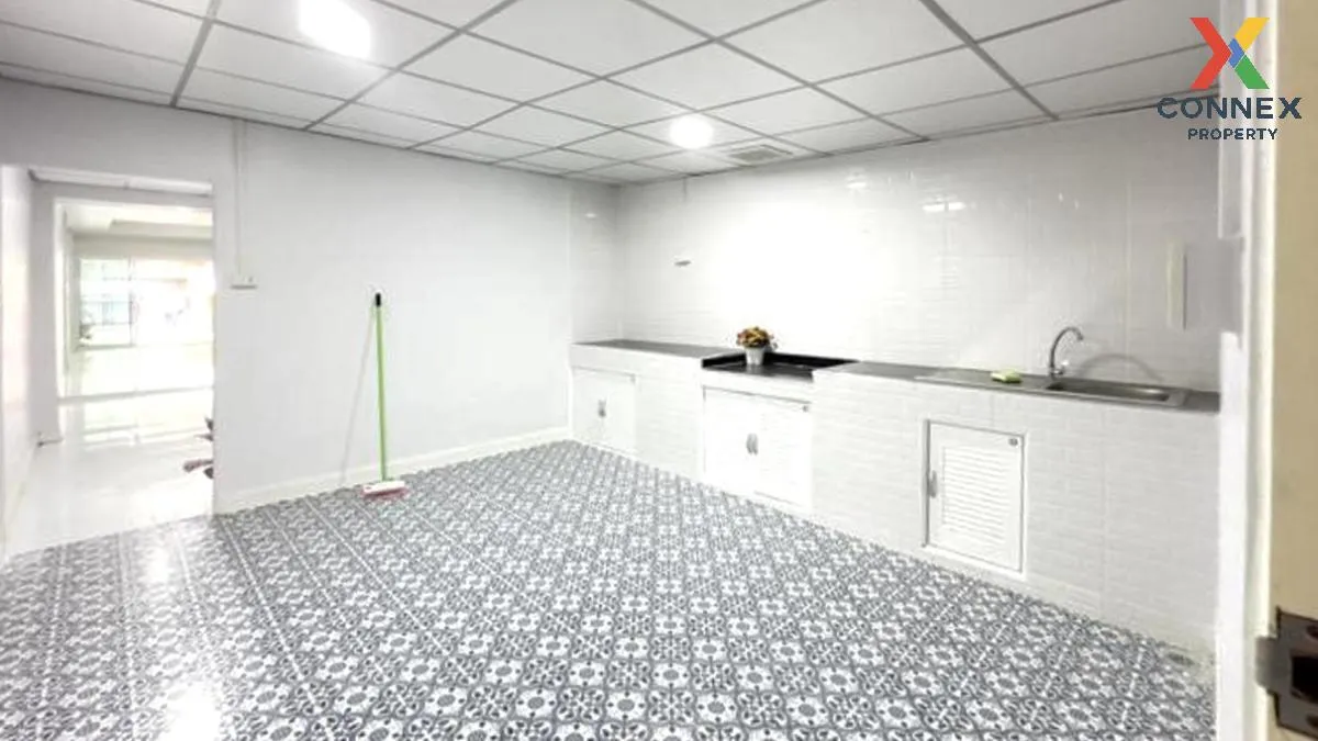 For Sale Townhouse/Townhome  , Baan Buathong Kheha , Bang Bua Tho