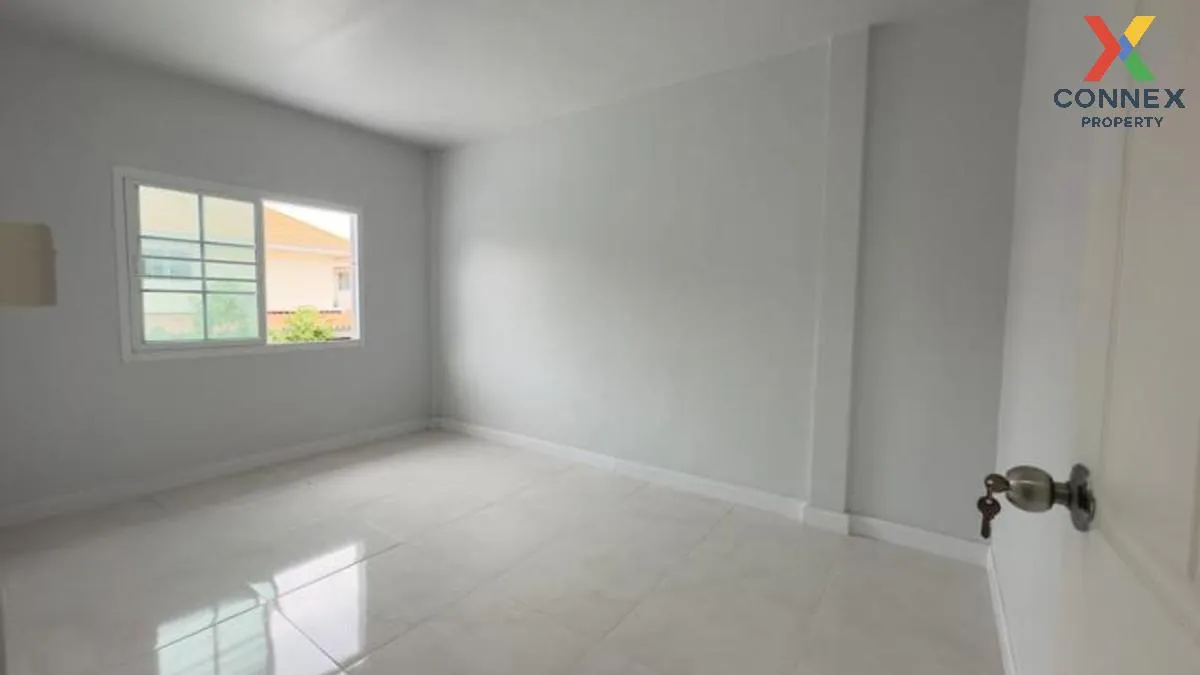 For Sale Townhouse/Townhome  , Baan Buathong Kheha , Bang Bua Tho
