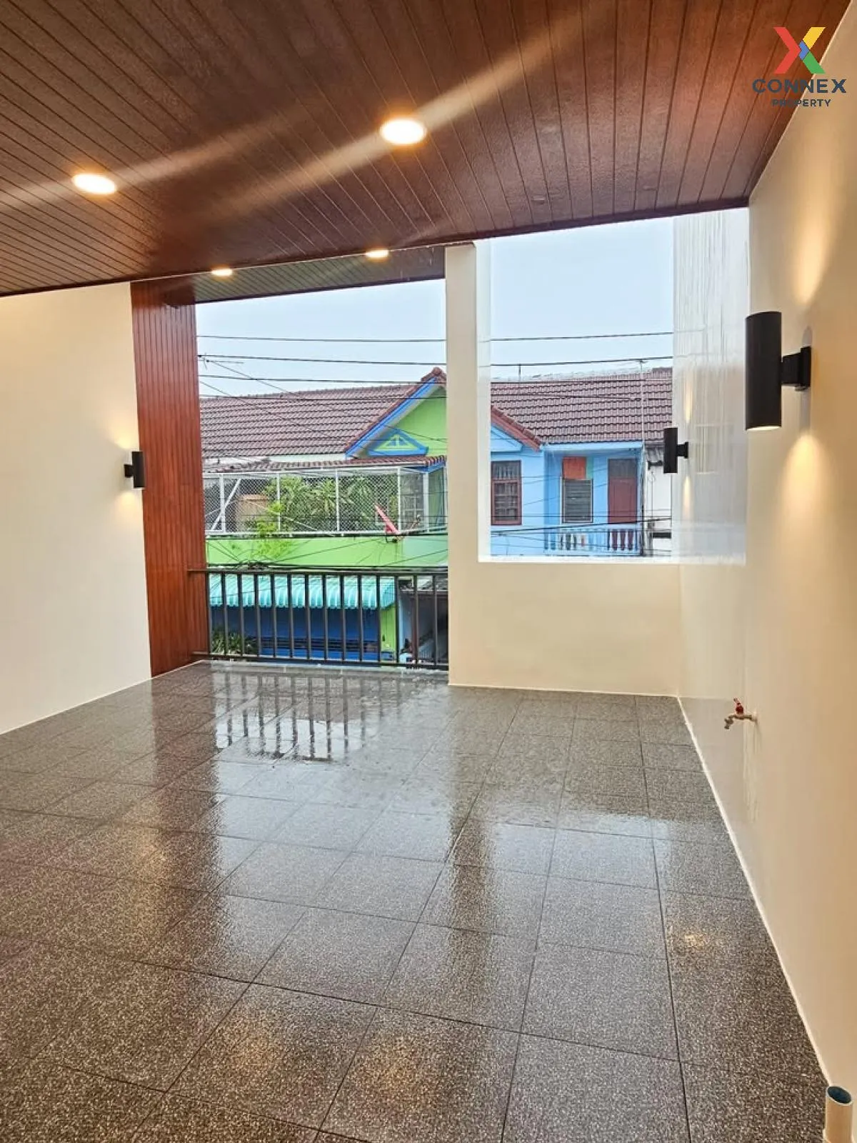 For Sale Townhouse/Townhome  , Baan Yu Charoen - Bunma , high flo