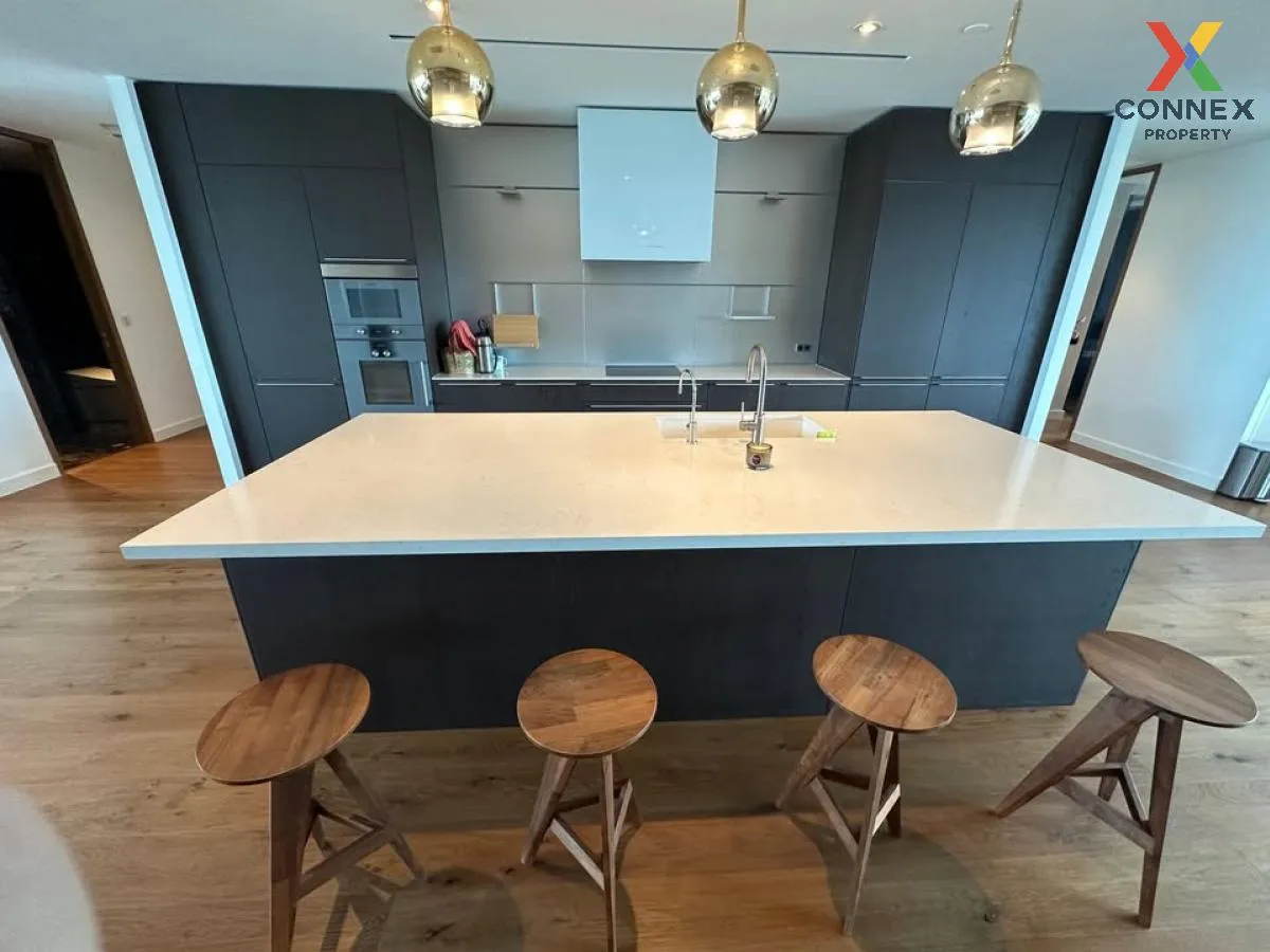 For Sale Condo , 185 Rajadamri , Penthouse , nice view , high flo