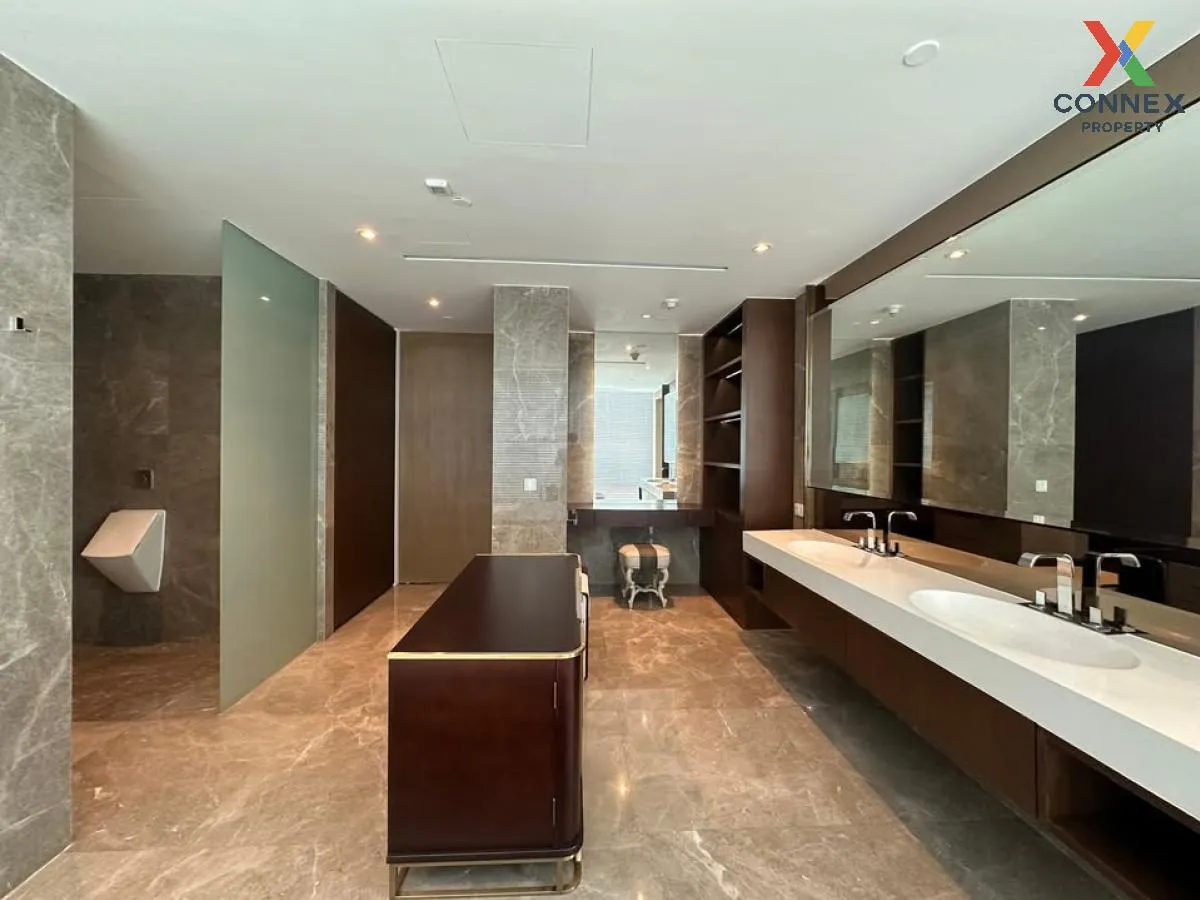 For Sale Condo , 185 Rajadamri , Penthouse , nice view , high flo