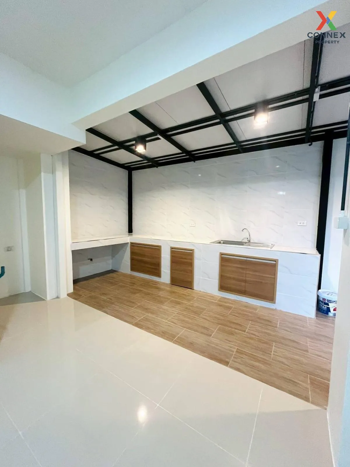 For Sale House , Baan Prapin 3 , wide frontage , newly renovated 