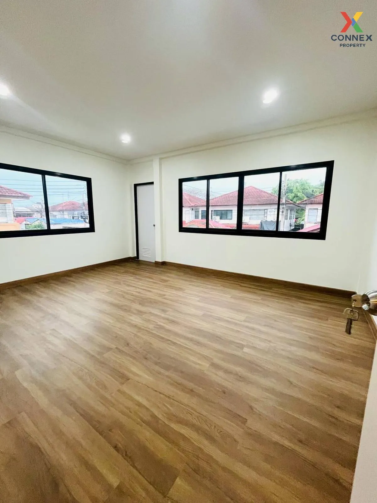For Sale House , Baan Prapin 3 , wide frontage , newly renovated 