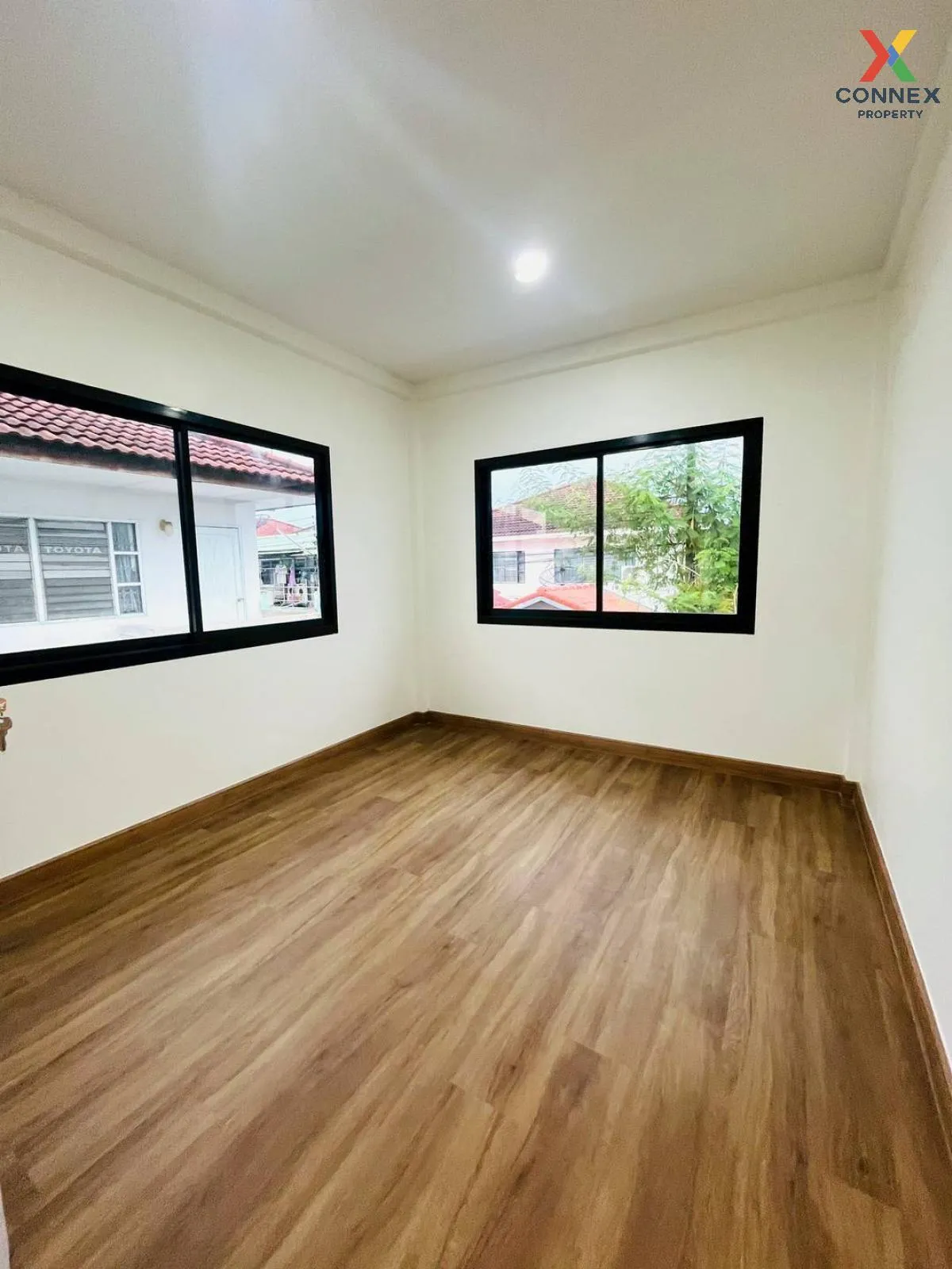 For Sale House , Baan Prapin 3 , wide frontage , newly renovated 