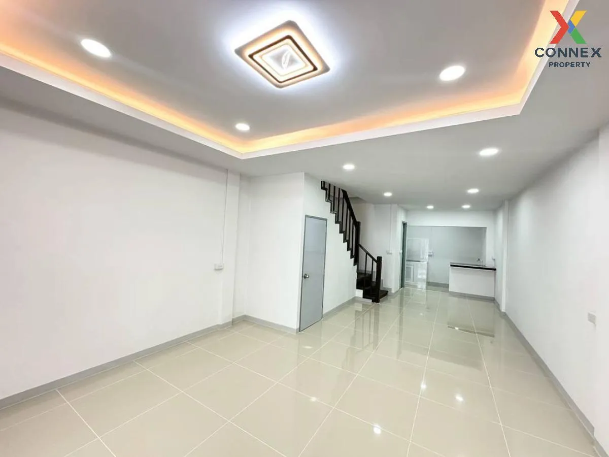 For Sale Townhouse/Townhome  , Baan Piya Wararom 3  , newly renov