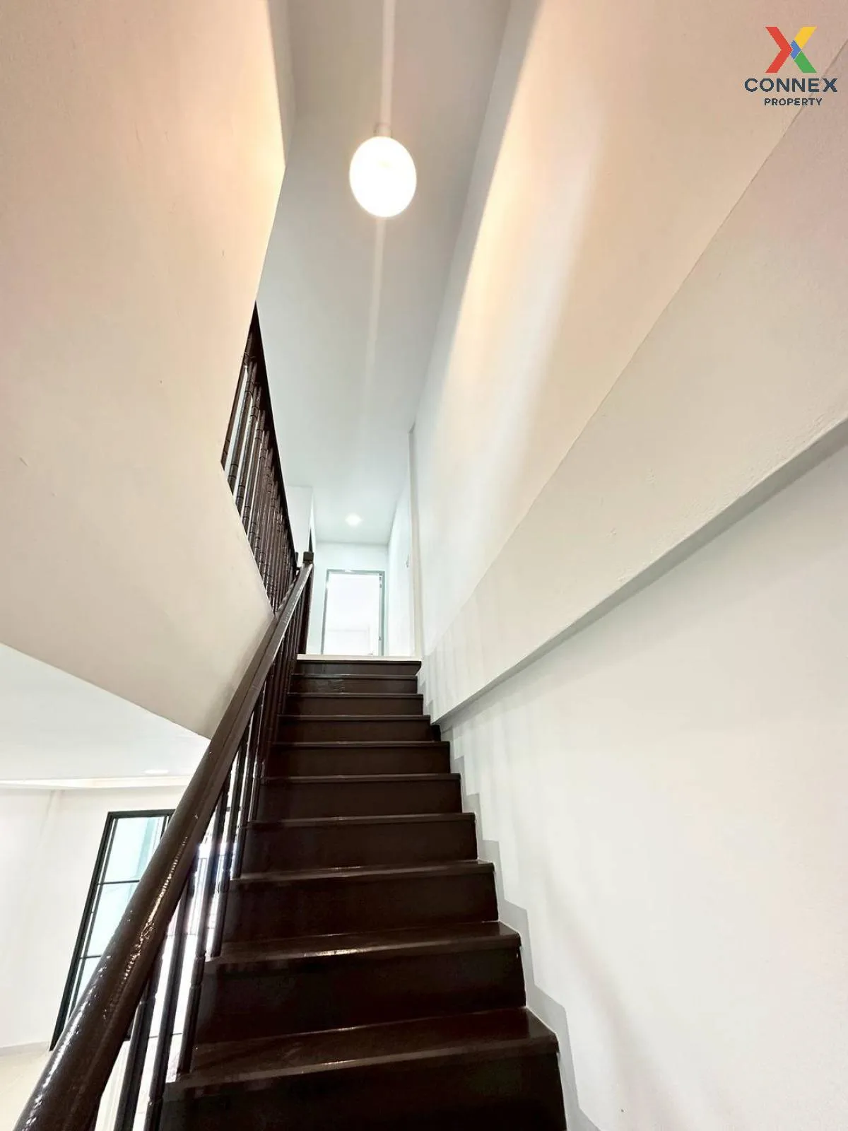 For Sale Townhouse/Townhome  , Baan Piya Wararom 3  , newly renov