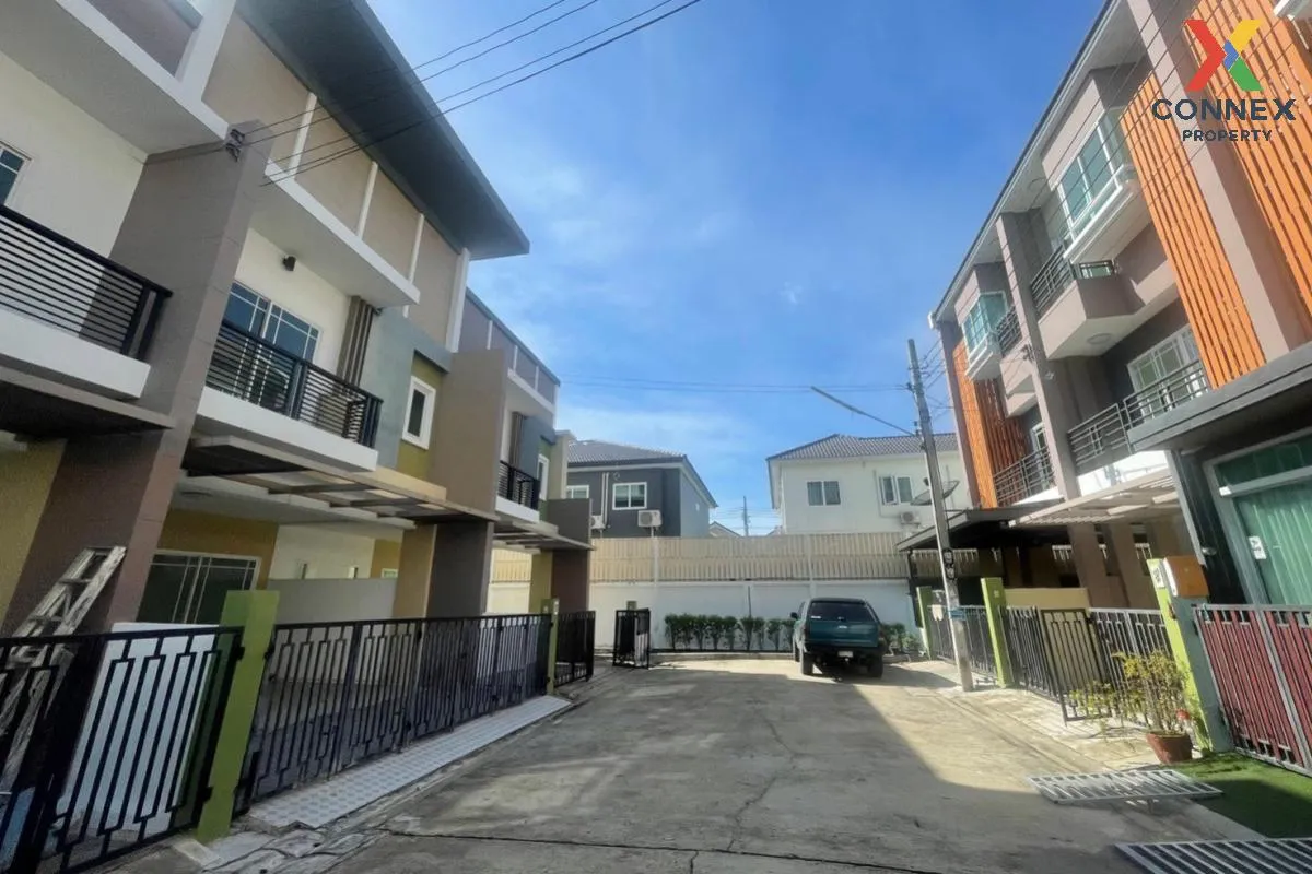 For Sale Townhouse/Townhome  , Piboon Hometown , Phimonrat , Bang 3