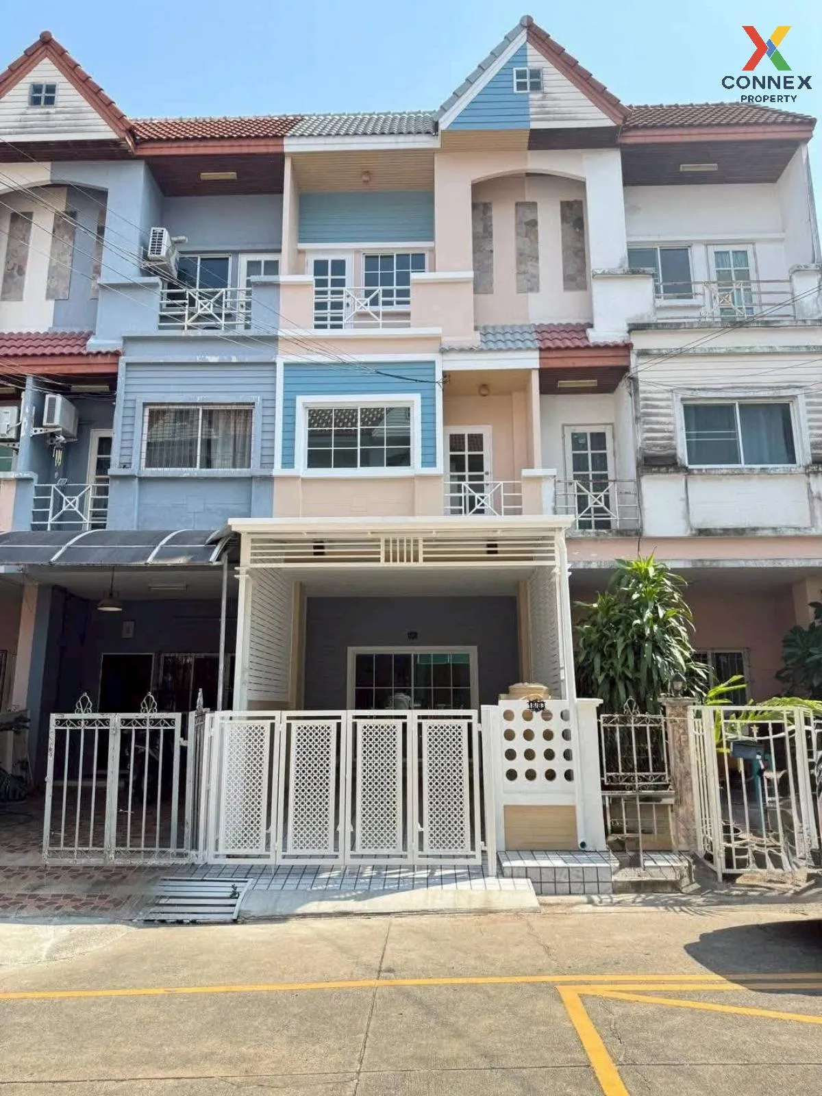 ขายทาวน์เฮ้าส์/ทาวน์โฮม  ปริญลักษณ์นวมินทร์ รีโนเวทใหม่ คลองกุ่ม  1