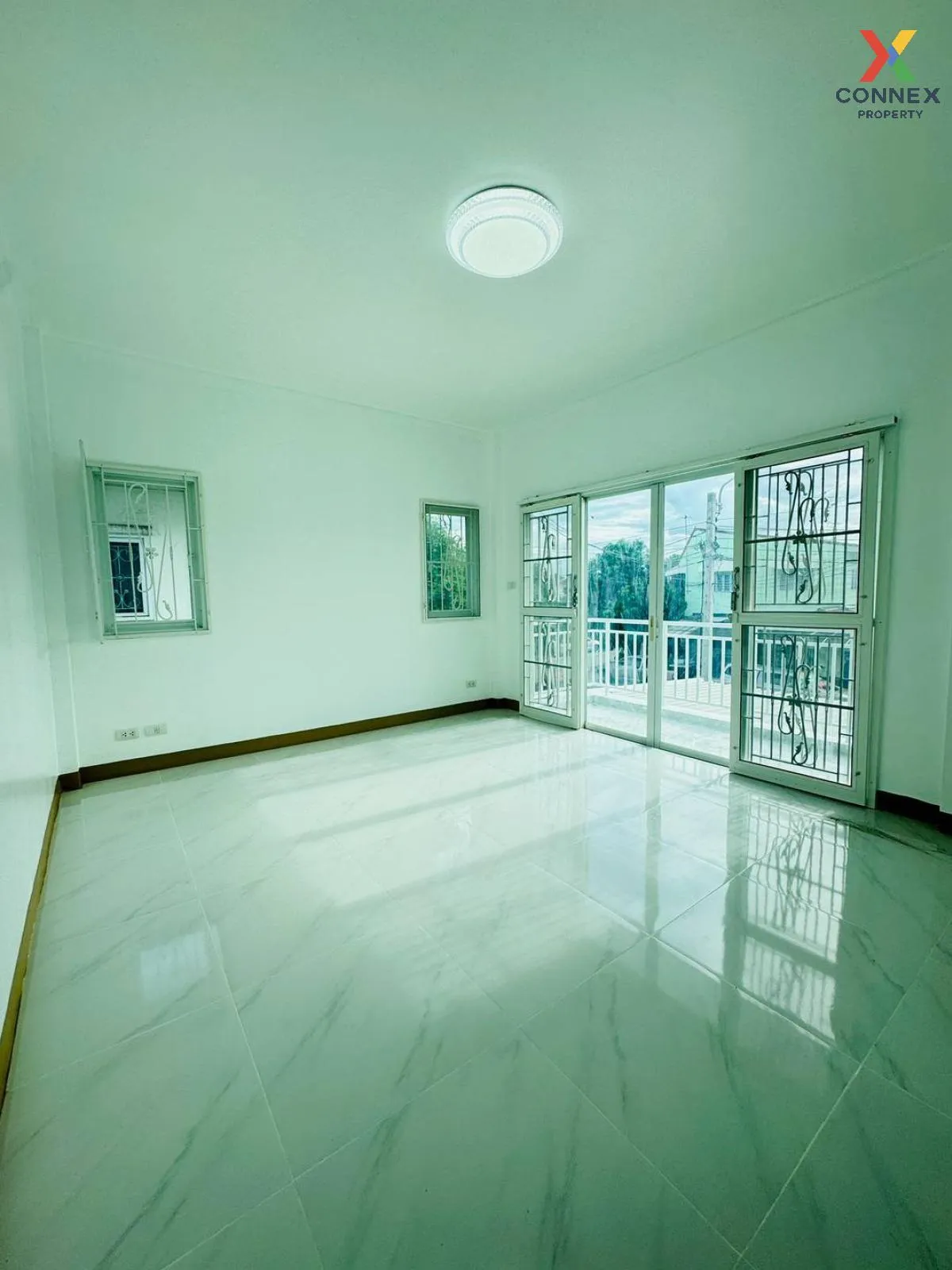 For Sale House , Baan Buathong 4 Baan Kluay-Sai Noi , newly renov