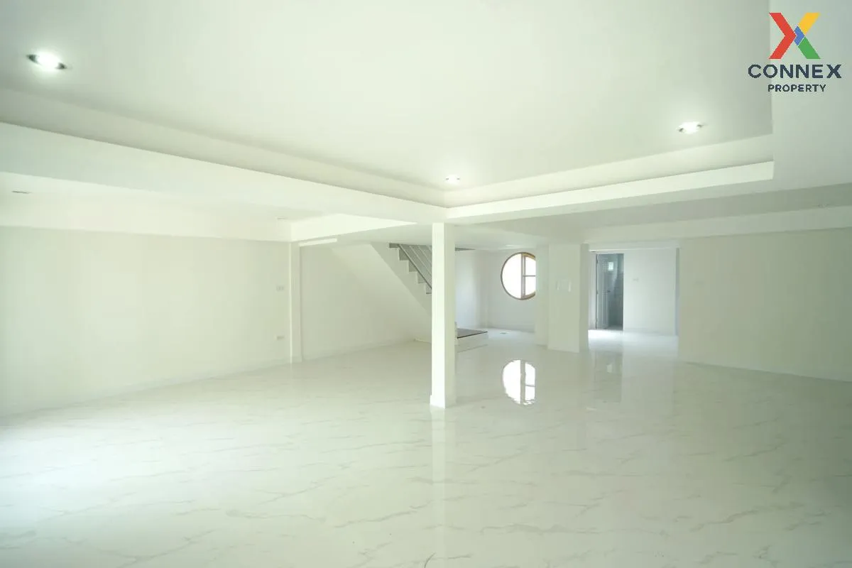 ขายบ้าน  บ้านสุดจิตต์นิเวศน์ รีโนเวทใหม่ แสมดำ เขต บางขุนเทียน กร