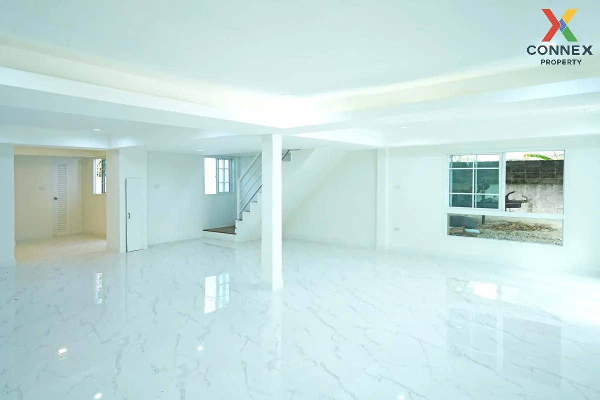 ขายบ้าน  บ้านสุดจิตต์นิเวศน์ ห้องมุม รีโนเวทใหม่ แสมดำ เขต บางขุน