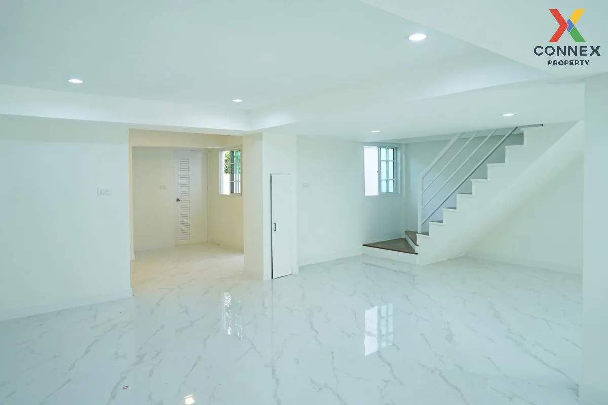 ขายบ้าน  บ้านสุดจิตต์นิเวศน์ ห้องมุม รีโนเวทใหม่ แสมดำ เขต บางขุน