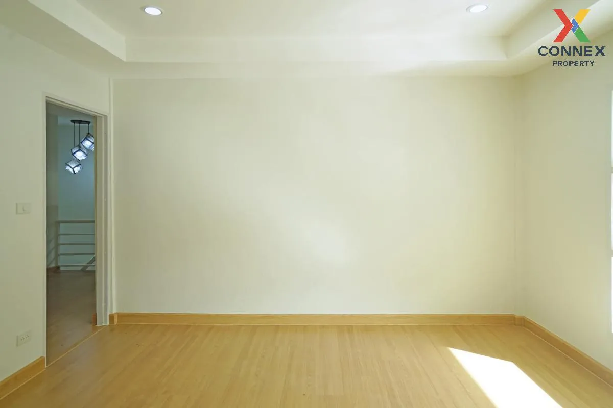 ขายบ้าน  บ้านสุดจิตต์นิเวศน์ ห้องมุม รีโนเวทใหม่ แสมดำ เขต บางขุน