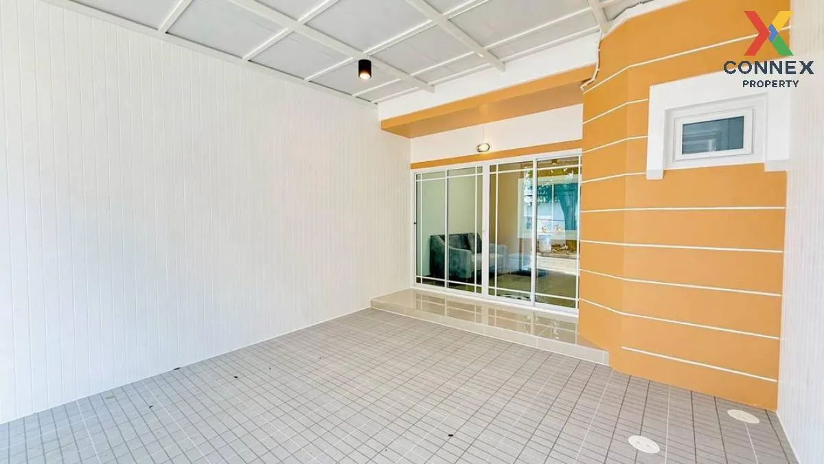 For Sale Townhouse/Townhome  , Piminrat 1 , newly renovated , Phi 3